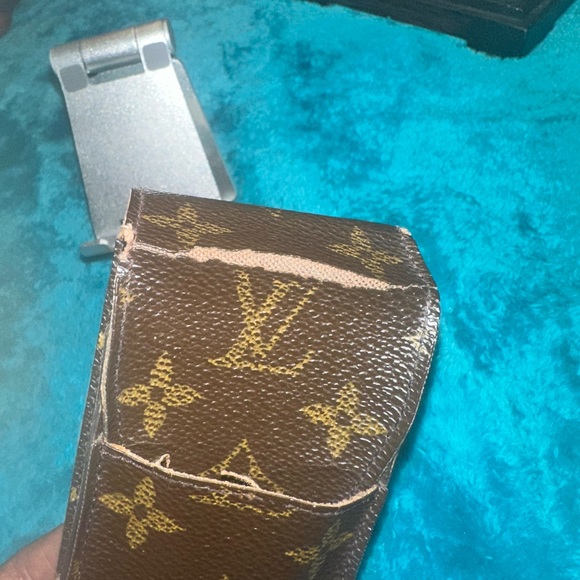 Louis Vuitton Cigarette pouch(authentic) - Picture 3 of 7